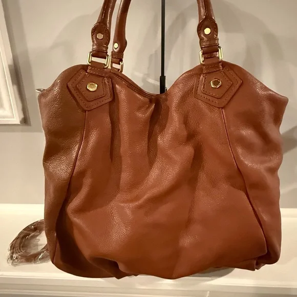 Marc by Marc Jacobs Classic Q Francesca brown leather tote handbag - Picture 2 of 11